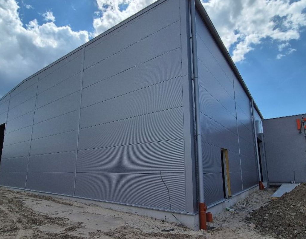 Produktionshalle – IZOMET