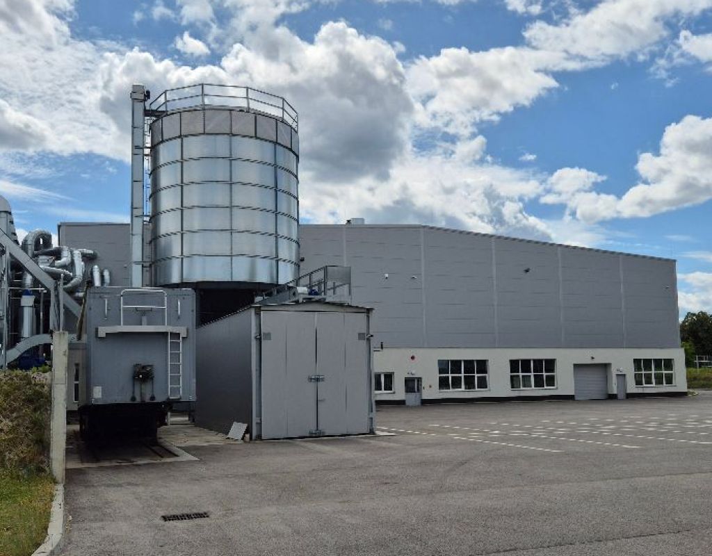 Produktionshalle, Sozial- und Bürogebäude – VOSTER